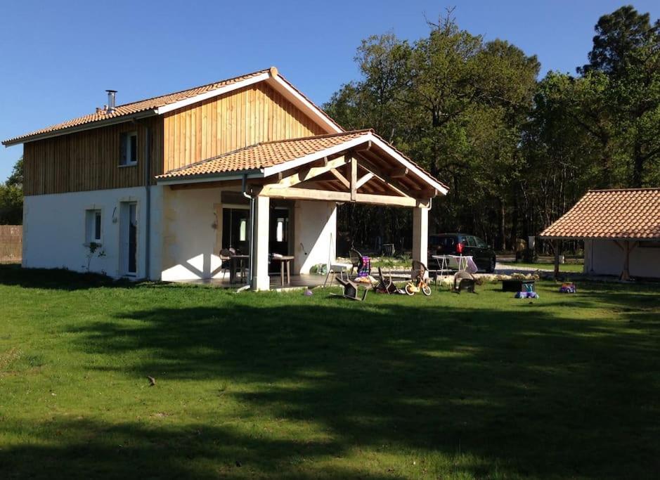 Maison Proche Du Lac ! Hourtin Exterior photo